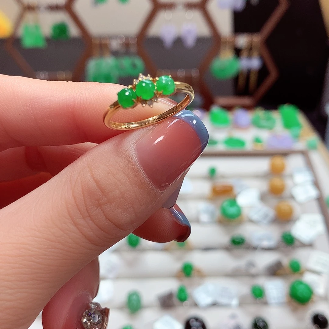 翡翠戒指18K金镶嵌天然翡翠