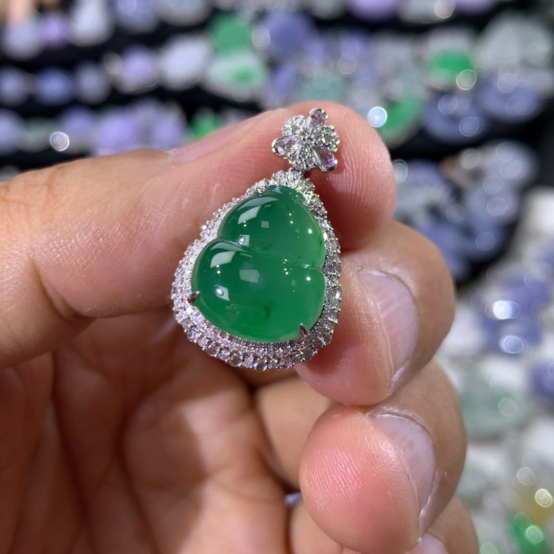 翡翠18K金镶嵌吊坠(不含链)