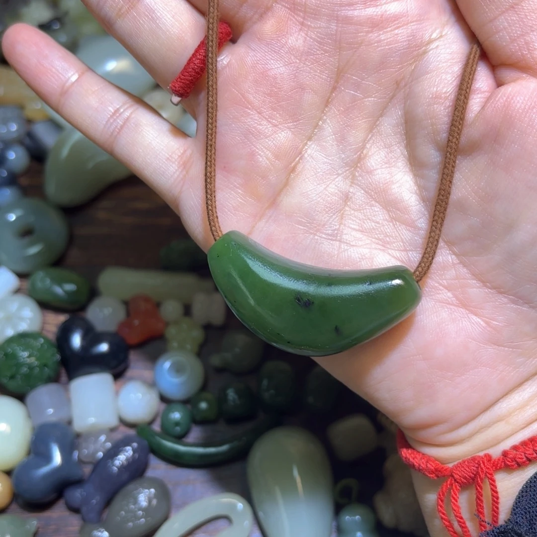 未镶嵌和田玉珠宝半成品
