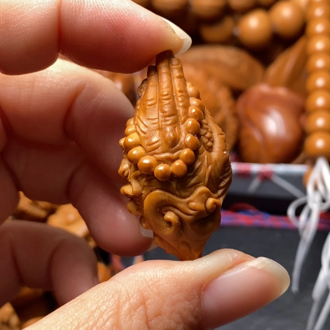 吊坠猴头核桃橄榄