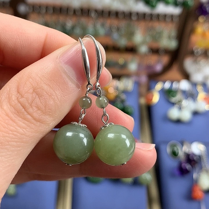 和田玉耳饰银S925镶嵌12左右