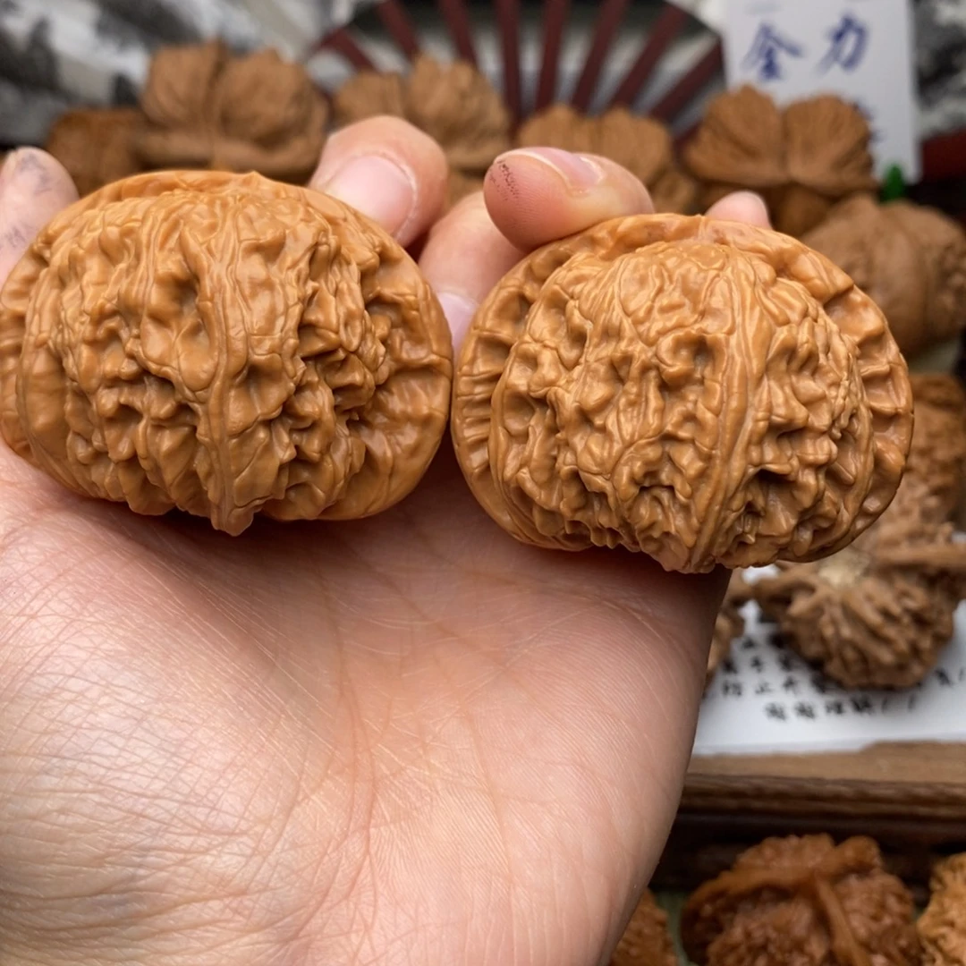 文玩核桃把件233号49加白狮子