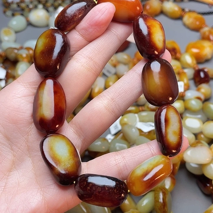 吉***主和田玉未镶嵌手链