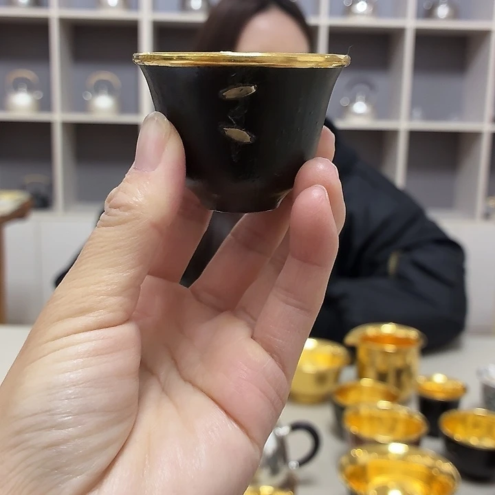 21号李小鹤铁包金足金1克铃铛杯35毫升