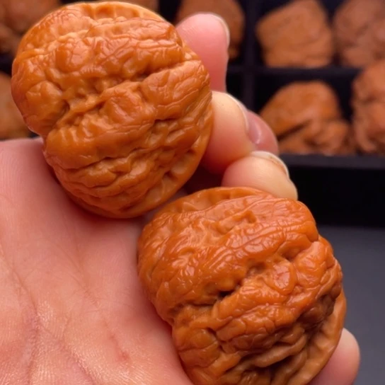 文玩核桃把件秦岭山脉核桃