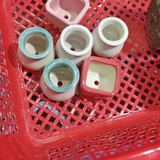 微瑕陶瓷盆12包邮