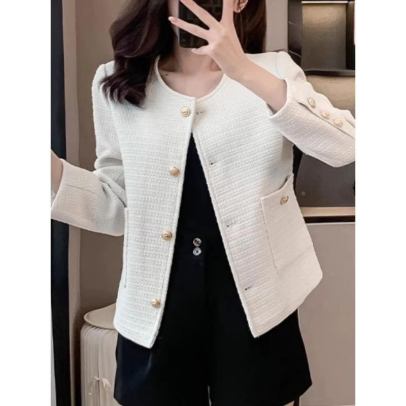 花呢小香风休闲风格白色绒毛开衫女式秋冬季新款时尚小个子短上衣