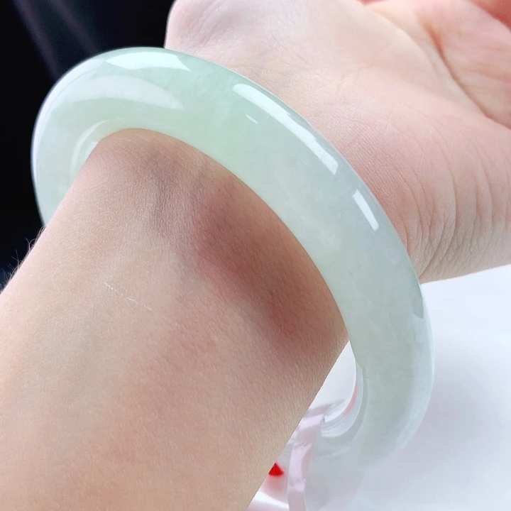 翡翠未镶嵌手镯58胖