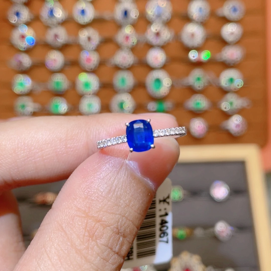 戒指蓝宝石18K金镶嵌1.1ct 皇家蓝