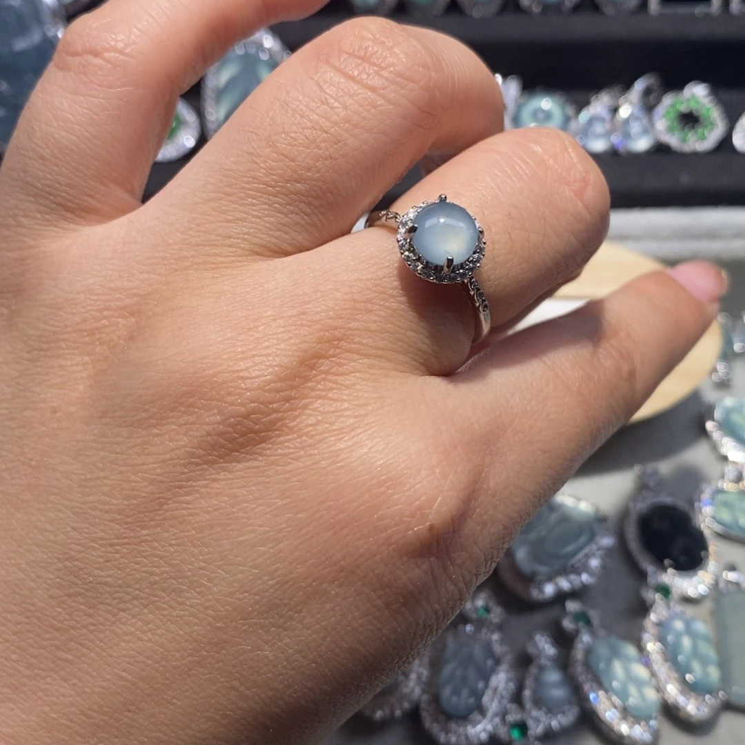 翡翠项链未镶嵌翡翠