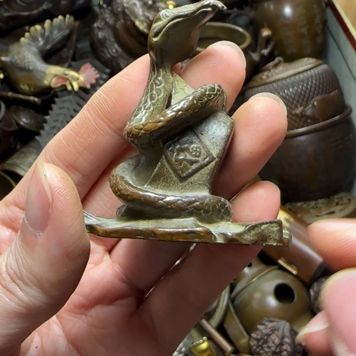 铜器把玩摆件链接