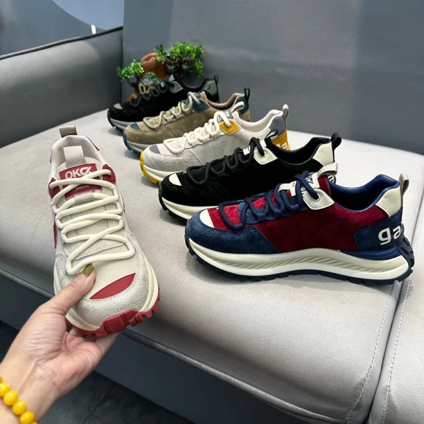 2025秋季新款男士潮鞋系带素面圆头时尚休闲运动鞋厚底防滑