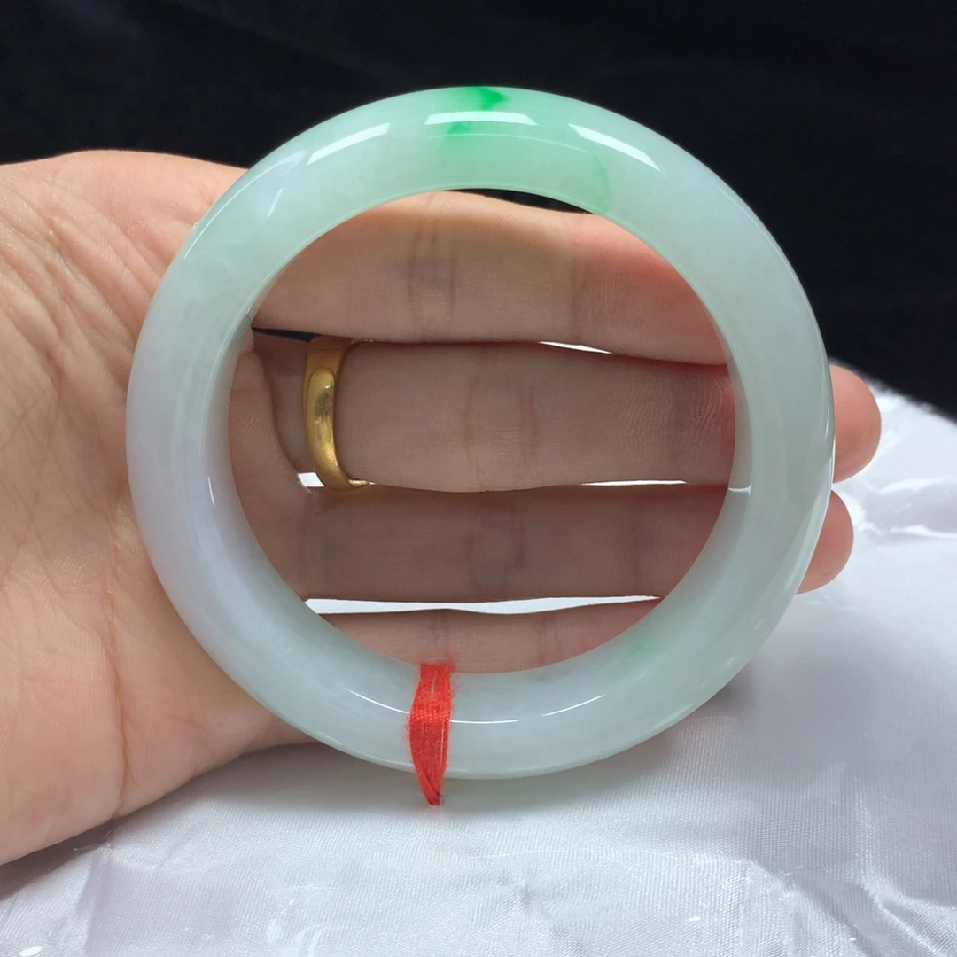 翡翠未镶嵌手镯（圆镯）58