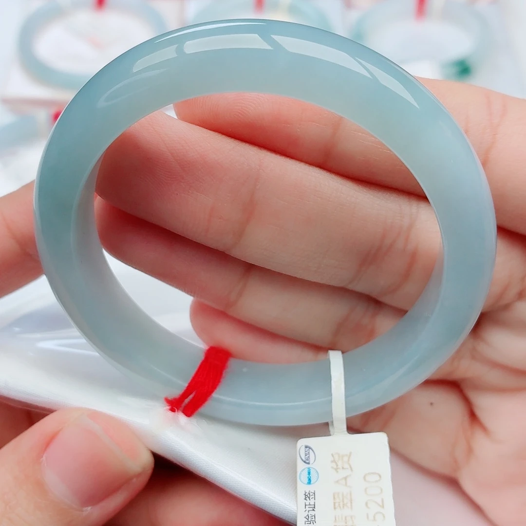 翡翠未镶嵌手镯天然翡翠手镯