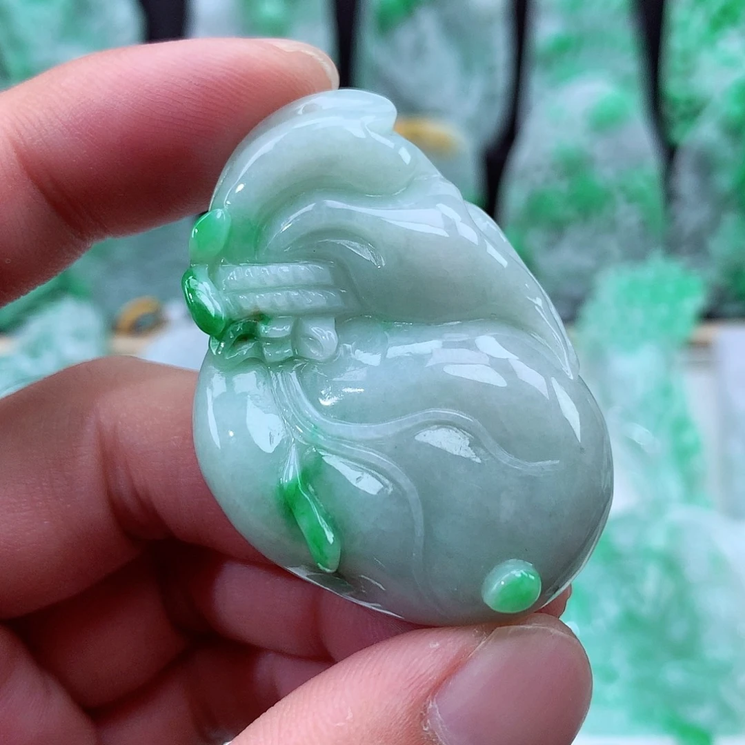 翡翠未镶嵌颈饰翡翠吊坠