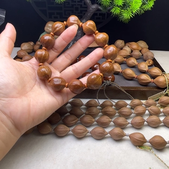 O***！手串/手链橄榄核1.9*2.0原皮三花蒜头铁蒜
