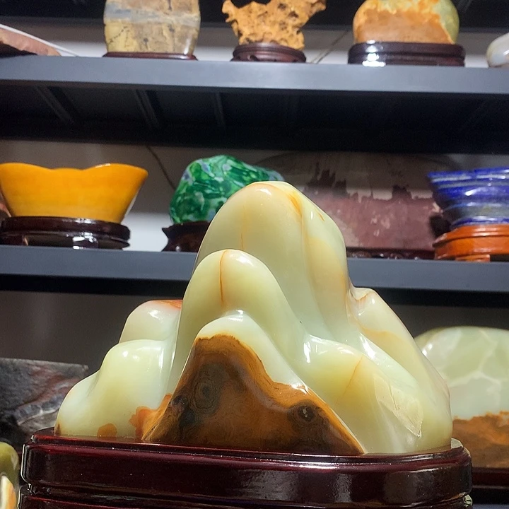 石材宽22厘米高23厘米