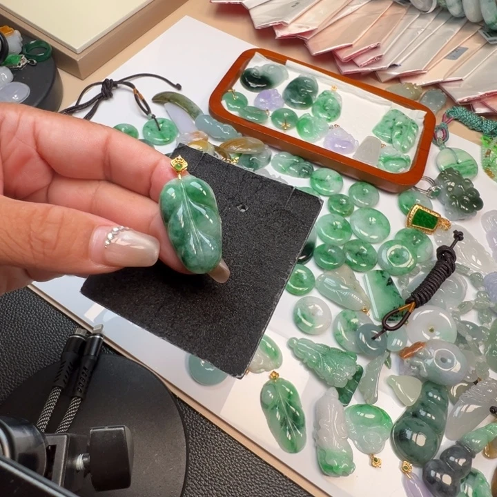 吊坠(不含链)未镶嵌翡翠48