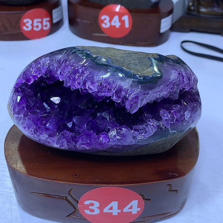 紫晶大型摆件（非配饰）未镶嵌树*蛋