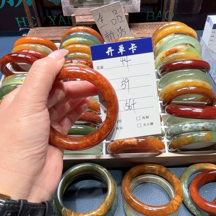 芒***灬蛇纹石玉未镶嵌手镯
