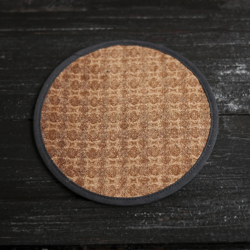 【福器】<雪花纹>柞蚕丝香云纱圆形壶垫（慢蓝S0845）