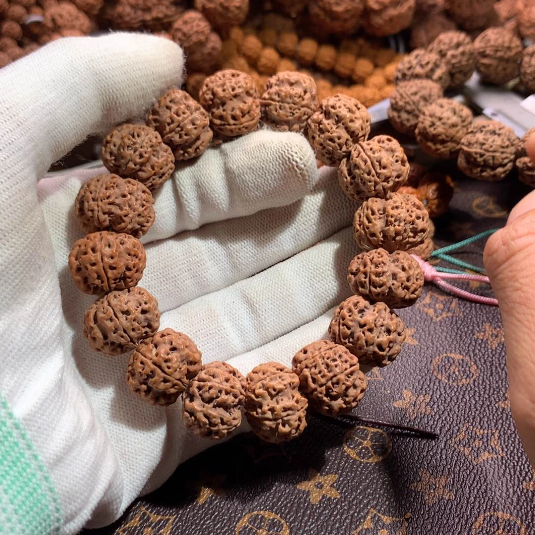 开***心金刚菩提手串19尺寸