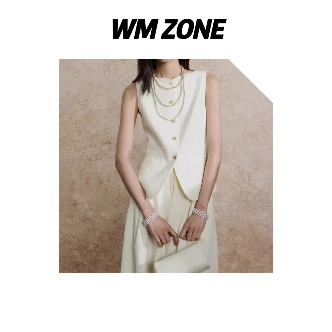 WM 3888 黑白两色肌理感马甲