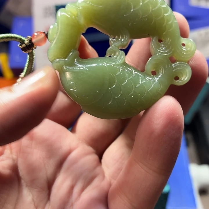 颈饰未镶嵌和田玉（糖玉）