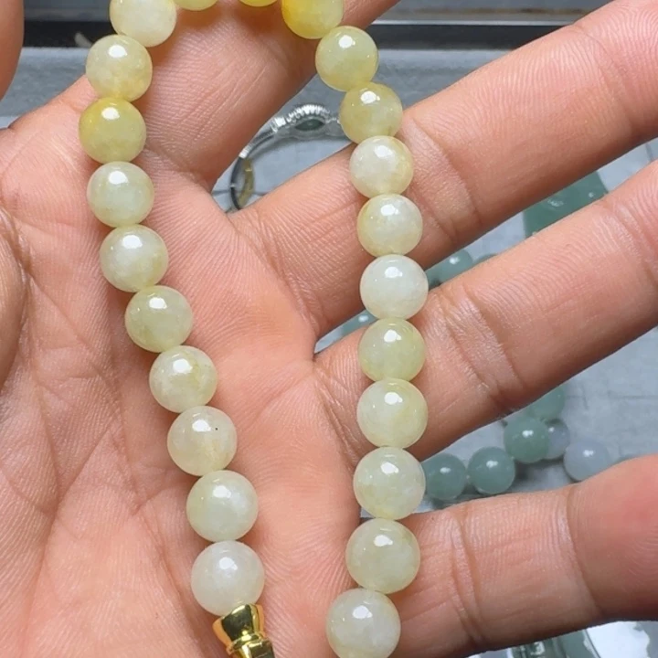 定制翡翠未镶嵌手串