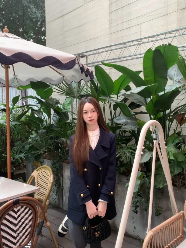 千金名媛感藏青色呢子大衣2025新款