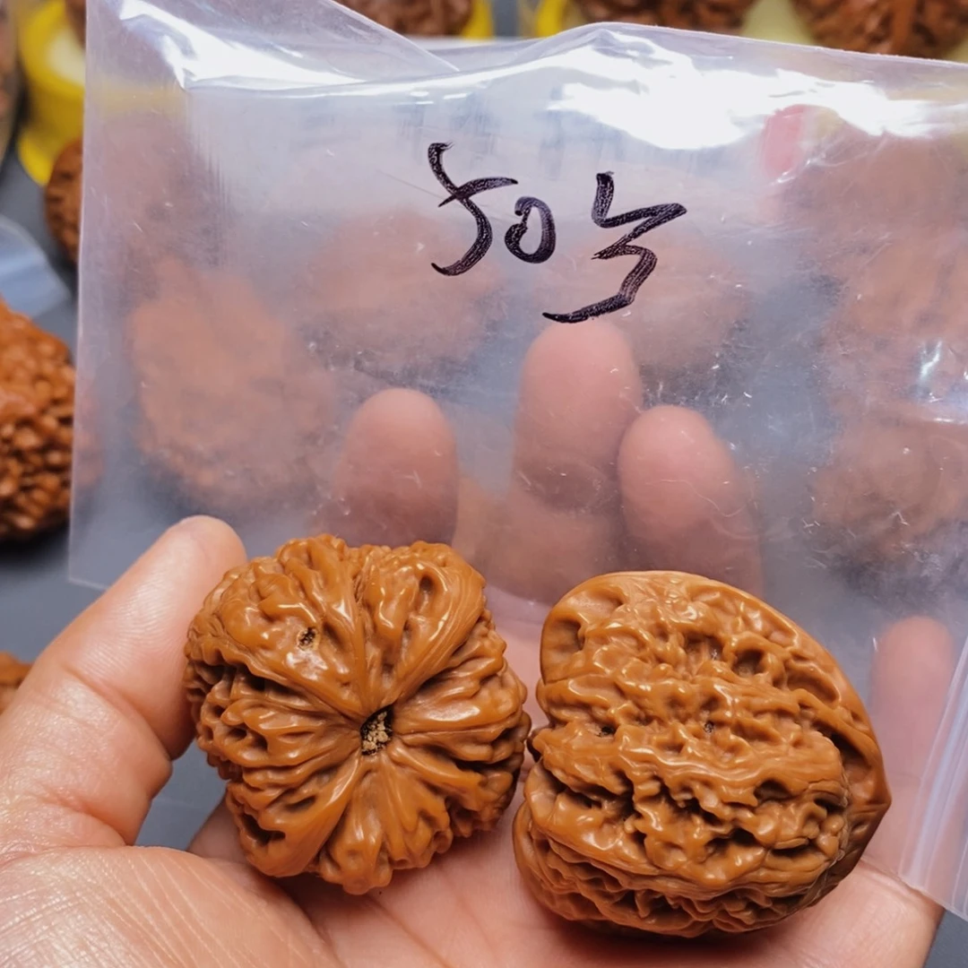 桃核吊坠༄***南江实福利