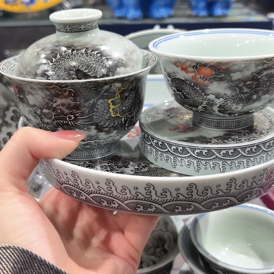 瓷片景德镇瓷器精品陈列