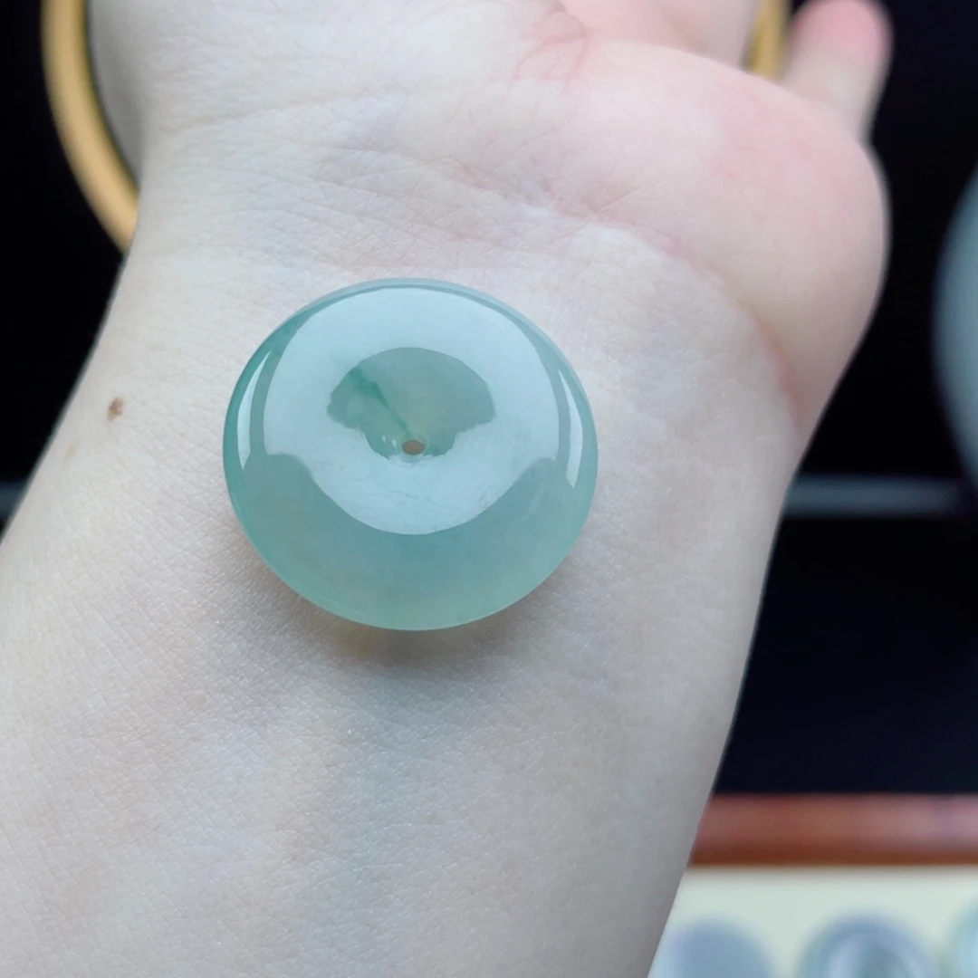 翡翠未镶嵌颈饰橙**?86554447