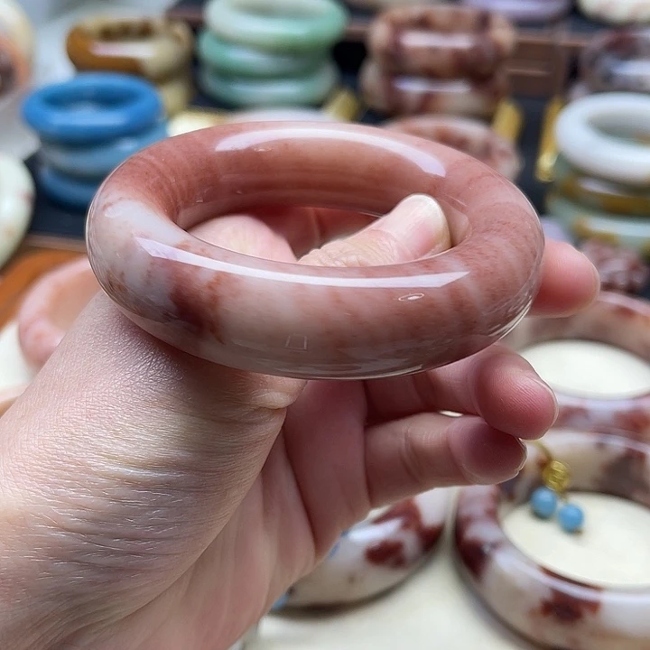 石英质玉合金手镯石英质玉手镯