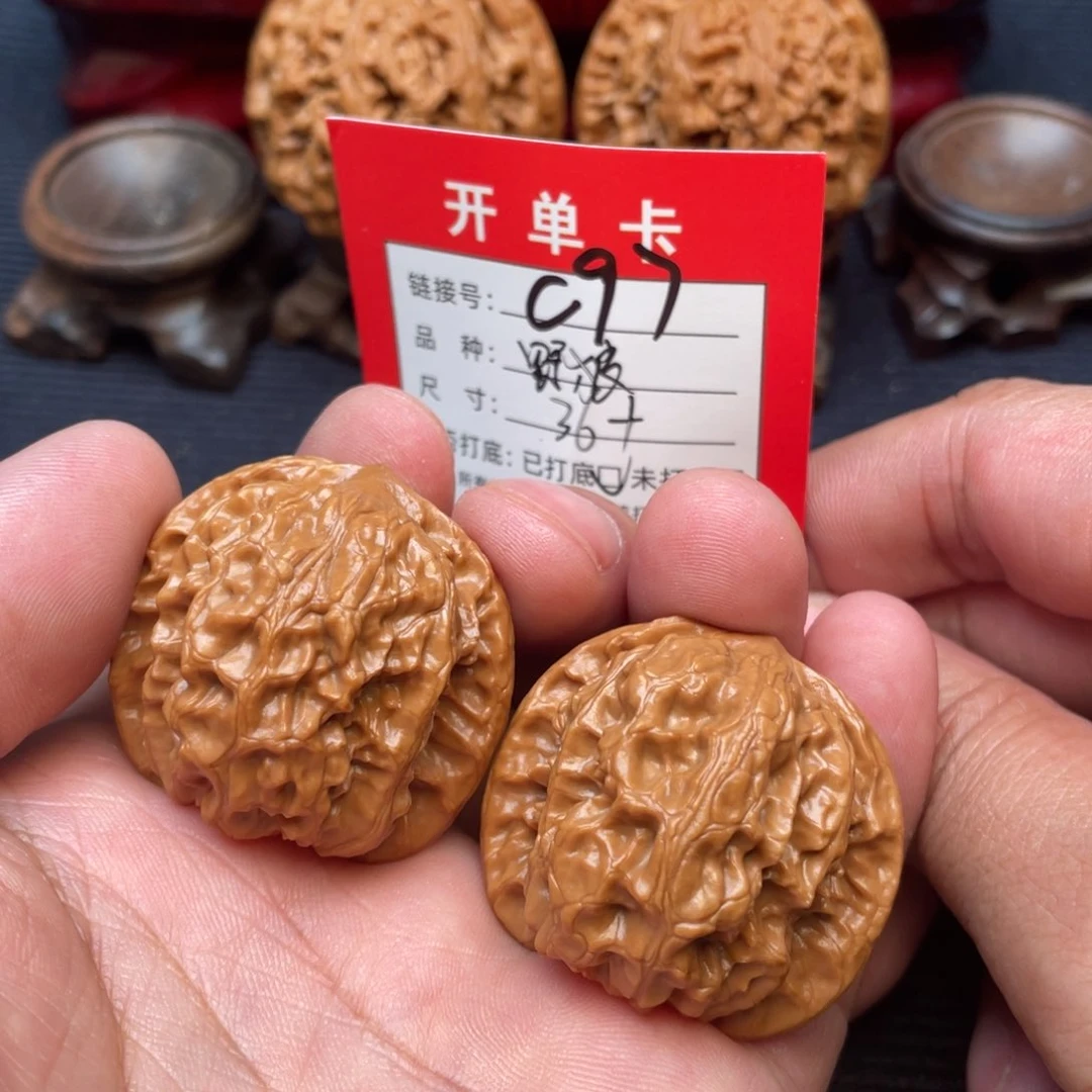 文玩核桃把件孤****手文玩