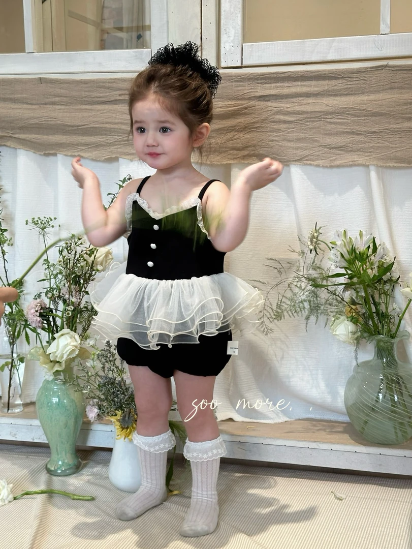 【Ponyo】夏·赫本风女宝宝蕾丝撞色哈衣黑色吊带纱纱包屁衣夏季