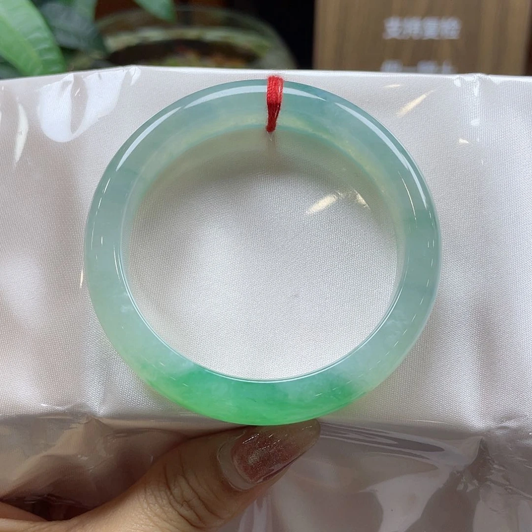 翡翠手镯未镶嵌60 号链接