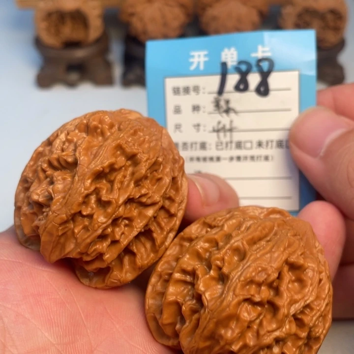 文玩核桃吊坠核桃