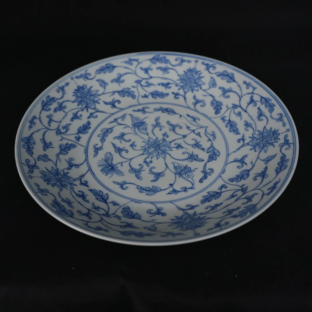 H0058青花缠枝花卉赏盘