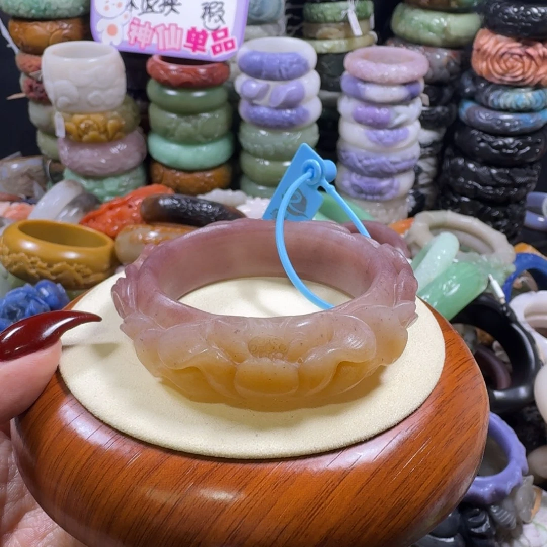 石英质玉（佘太翠）未镶嵌手镯10，55。不退换