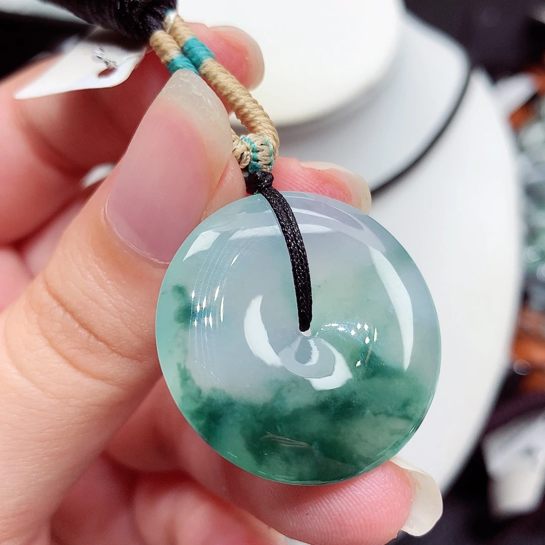 翡翠未镶嵌颈饰翡翠55，27.8/5.8