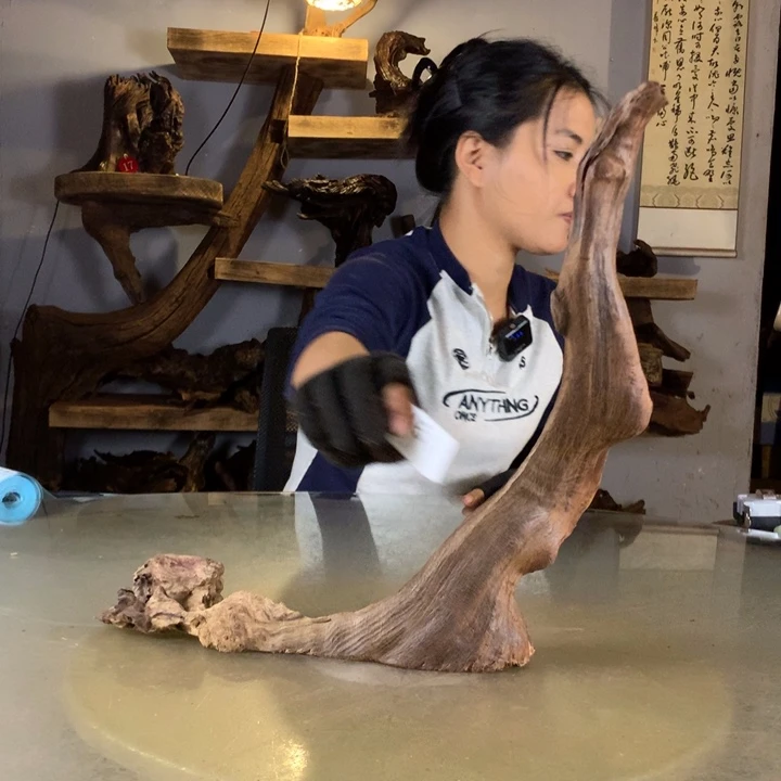 兔****天然云南紫柚木会黄水