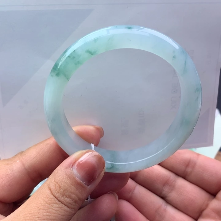 翡翠未镶嵌手镯天然翡翠手镯