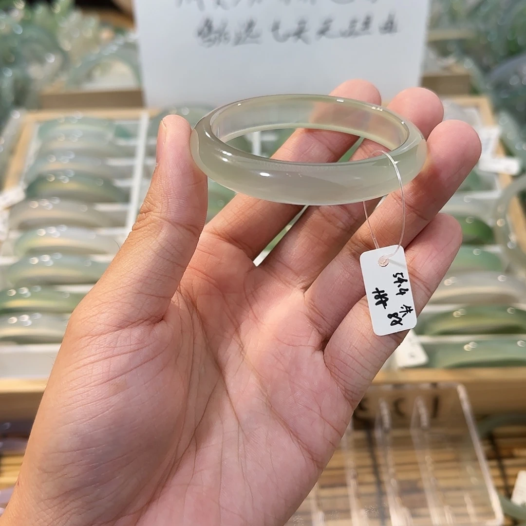 玛瑙/玉髓未镶嵌手镯圈口54.4