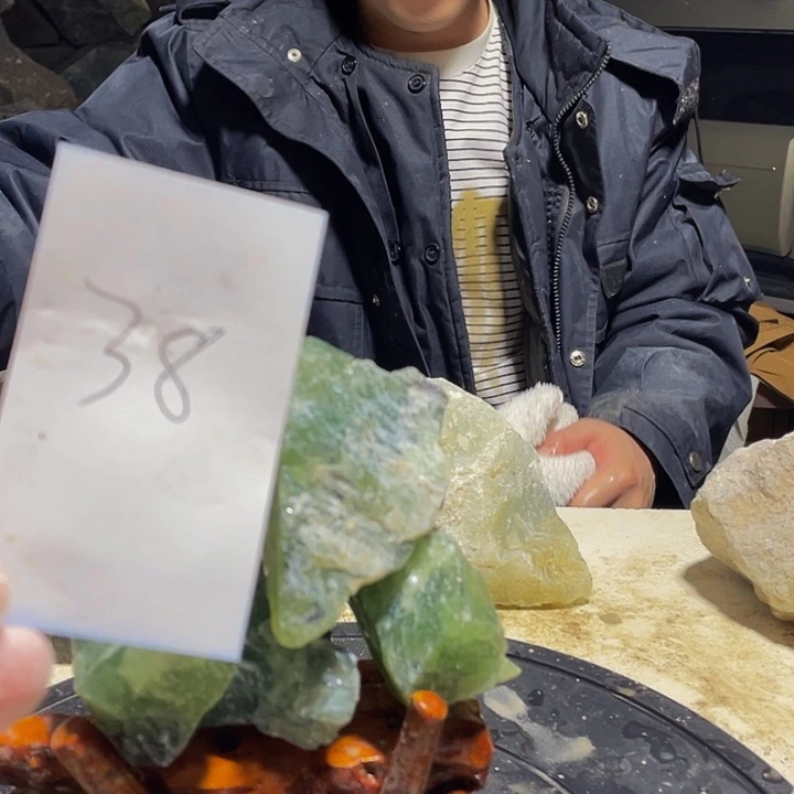 蛇纹石玉未镶嵌岫玉