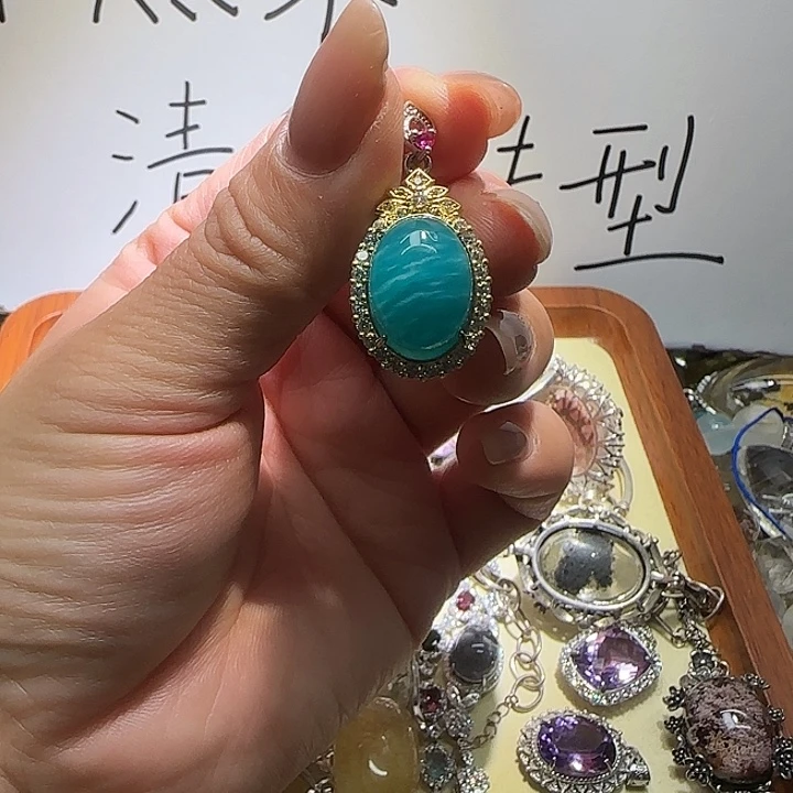 未镶嵌水晶戒指水晶