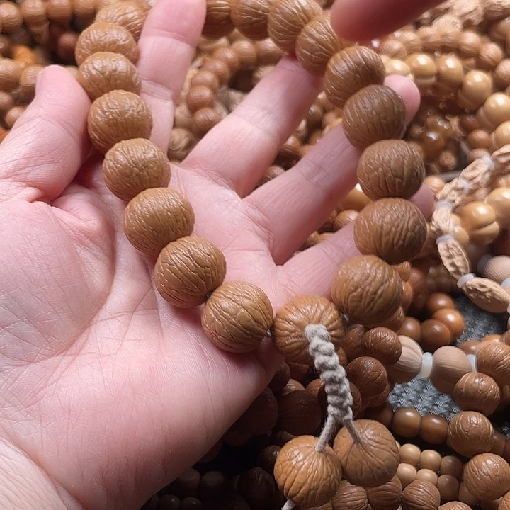 猴头核桃手串1.8聚宝盆