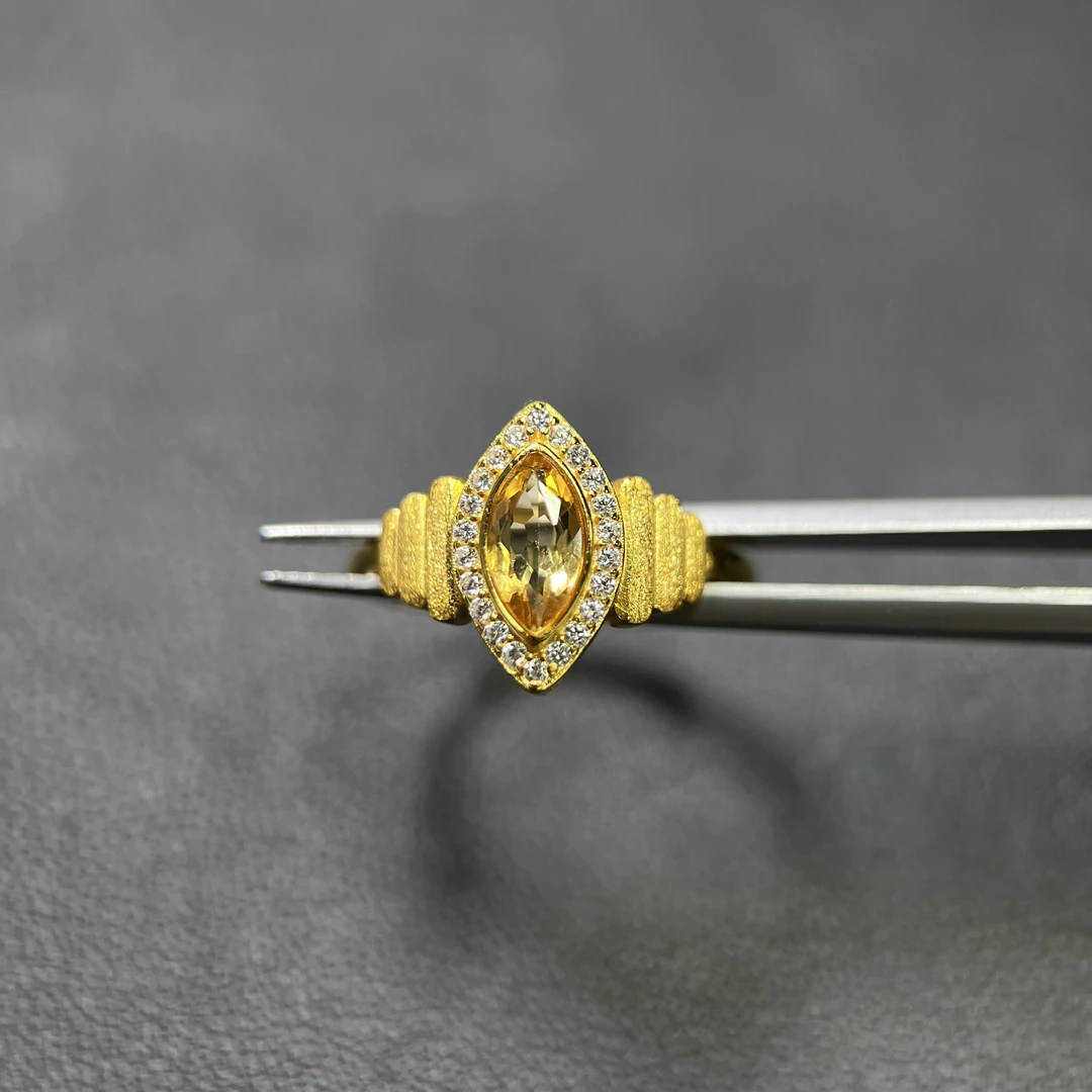 1169-S925银-天然黄水晶戒指-4mm*8mm