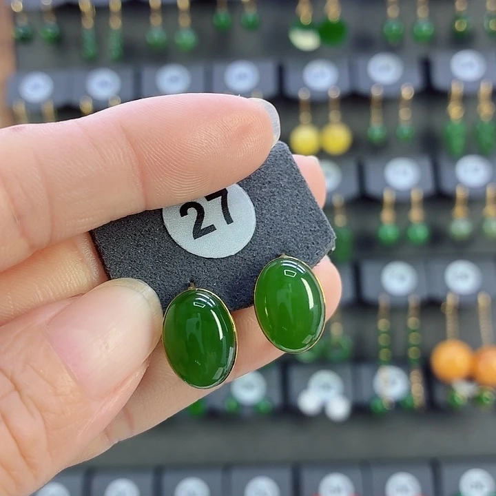 和田玉18K金镶嵌耳饰