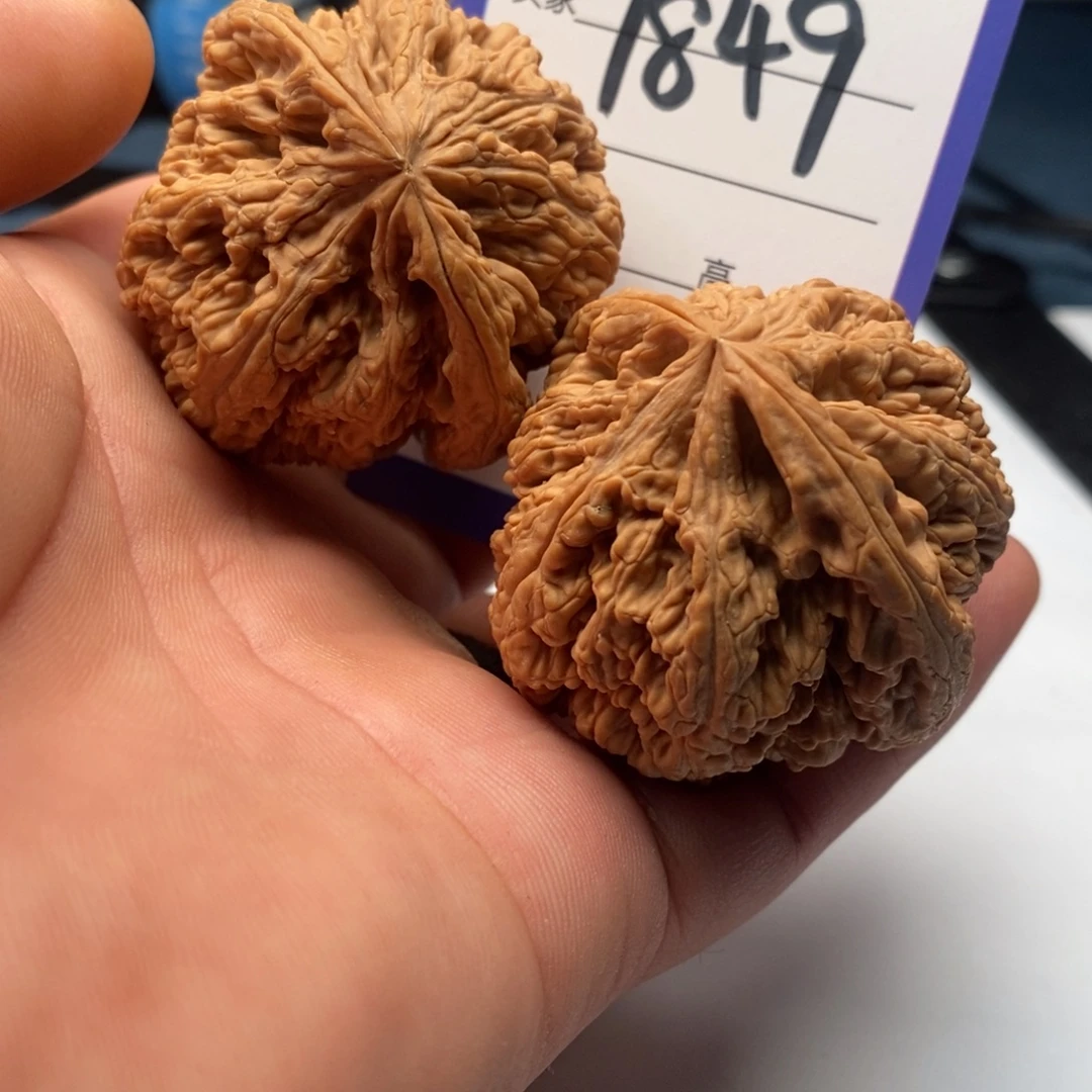 文玩核桃吊坠7849